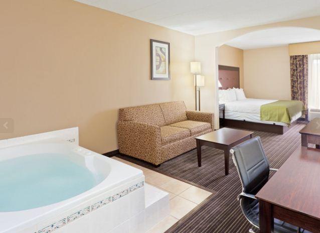 Holiday Inn Express Hotel & Suites Charleston-Southridge, An Ihg Hotel Ruang foto